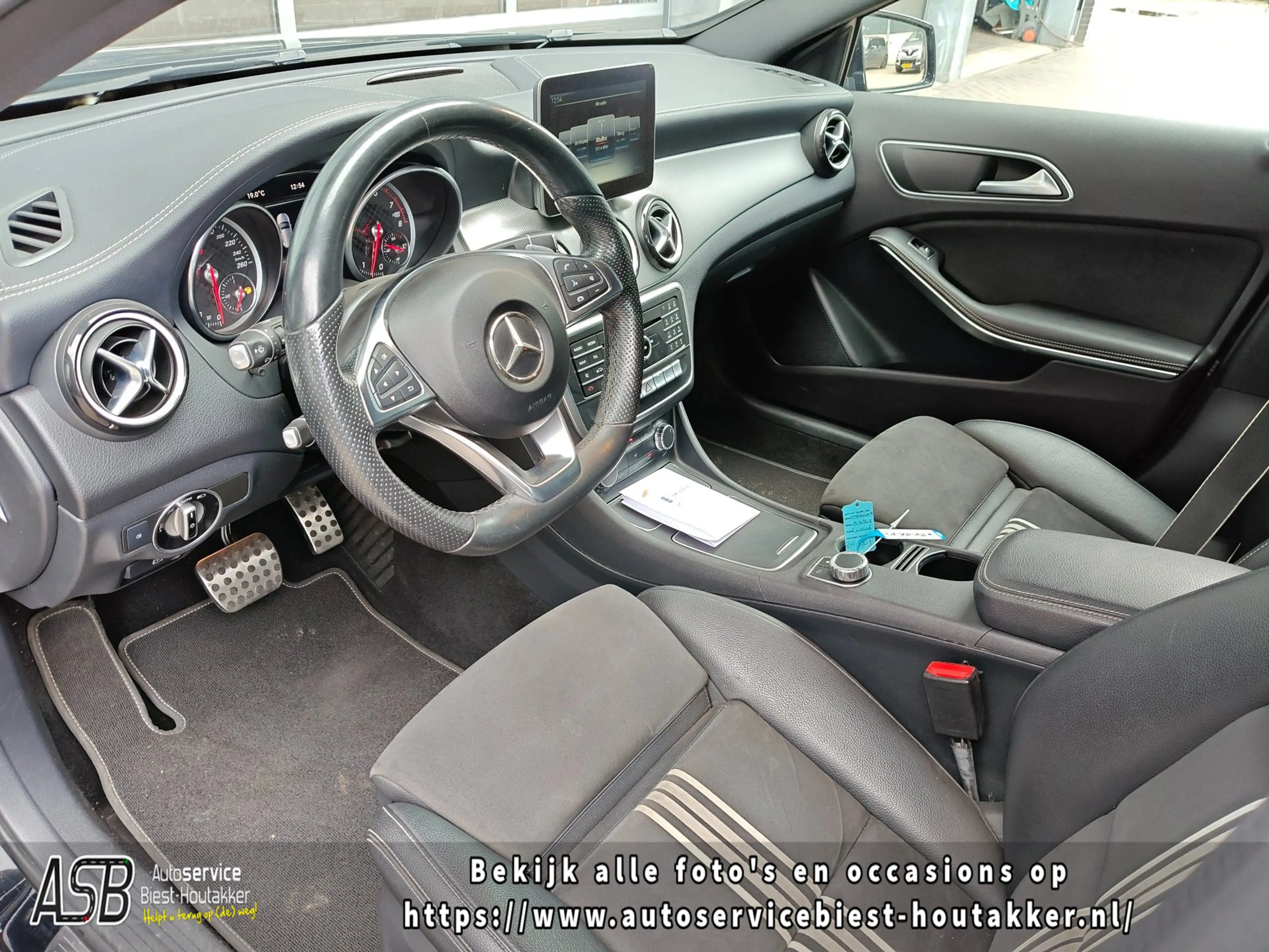 Mercedes-Benz A 180 Ambition | Automaat | AMG Line | Navi | Start/ Sto — photo 14