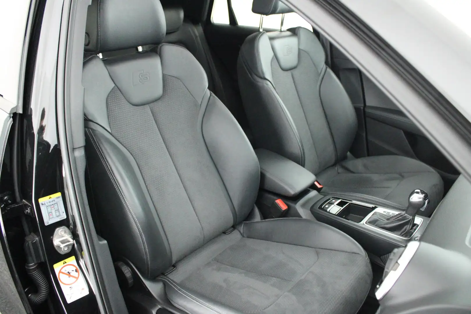 Audi Q2 35 TFSI 150pk 2x S-Line Keyless Carplay Virtual Co Noir - 2