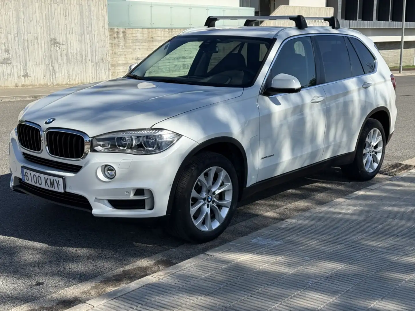 BMW X5 xDrive 30dA Blanco - 1