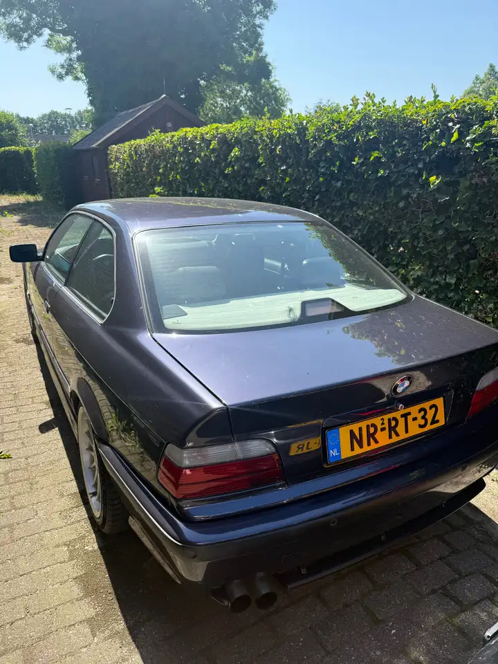 BMW 323i M Sport, foto 3