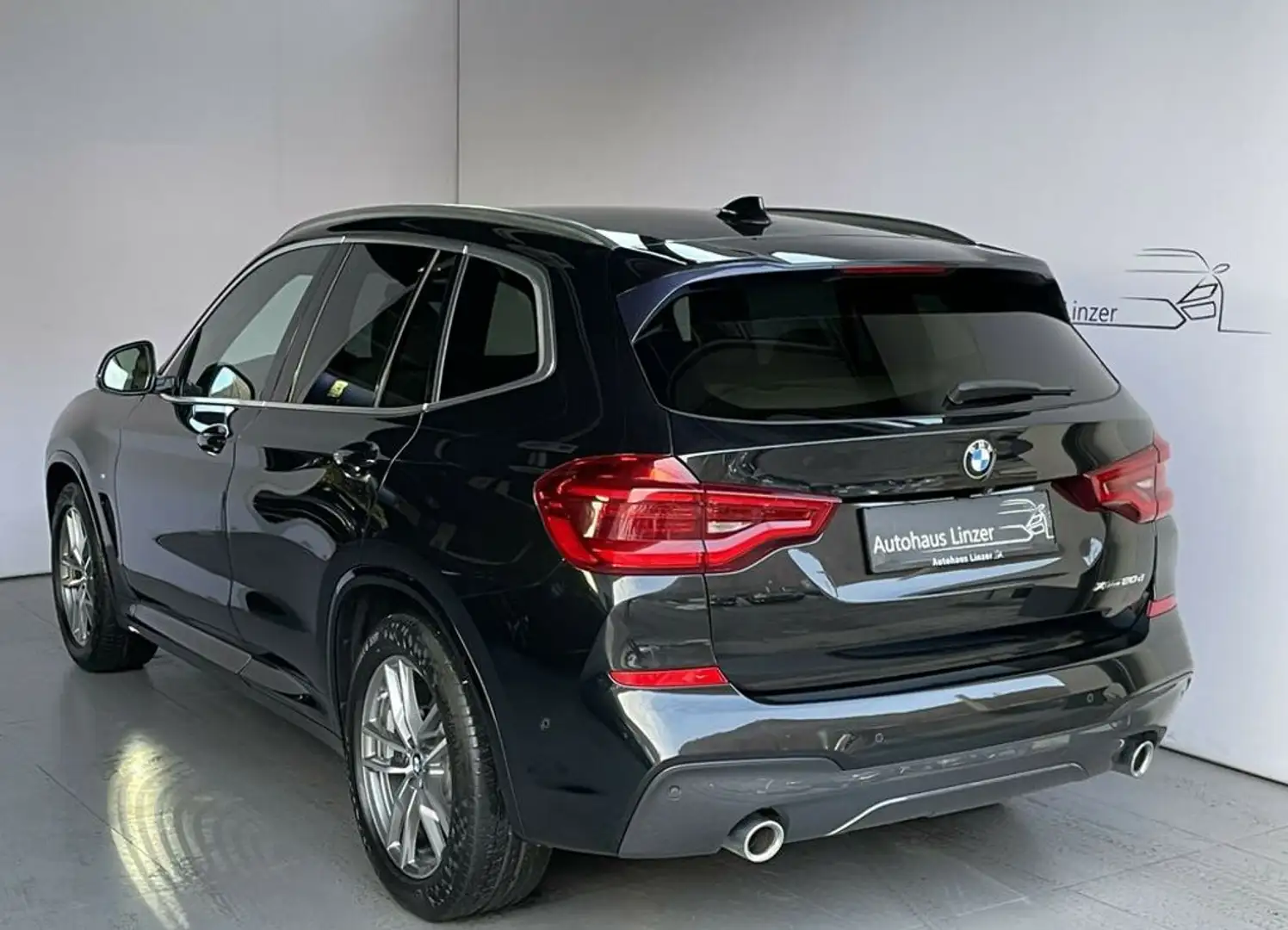 BMW X3 xDrive20d M *LED*HuD*StandH*AppleCarP*CAM*LEDER Schwarz - 2