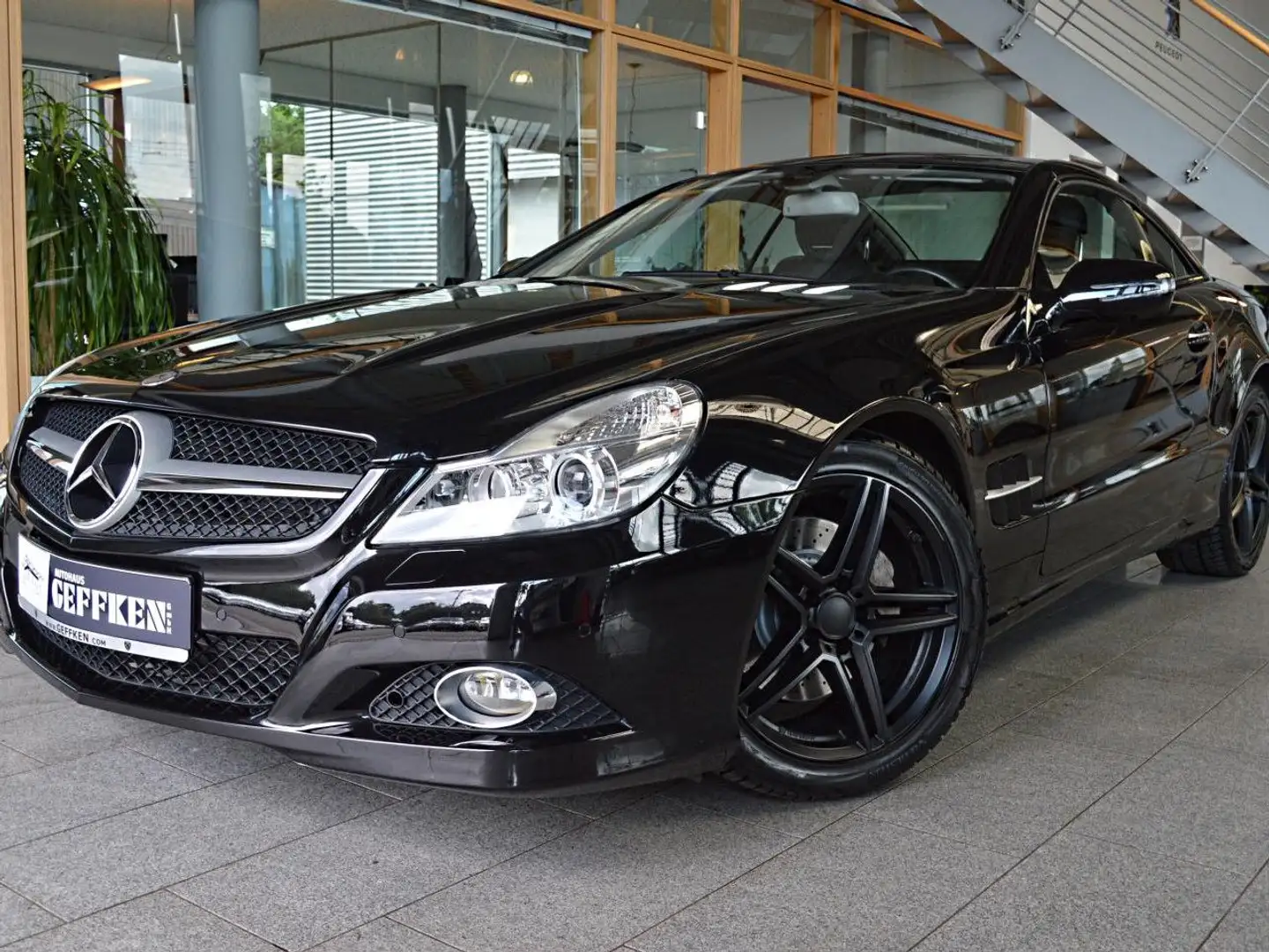 Mercedes-Benz SL 350 7G-TRONIC, Airscarf, Harman-Kardon! Klima Чорний - 2