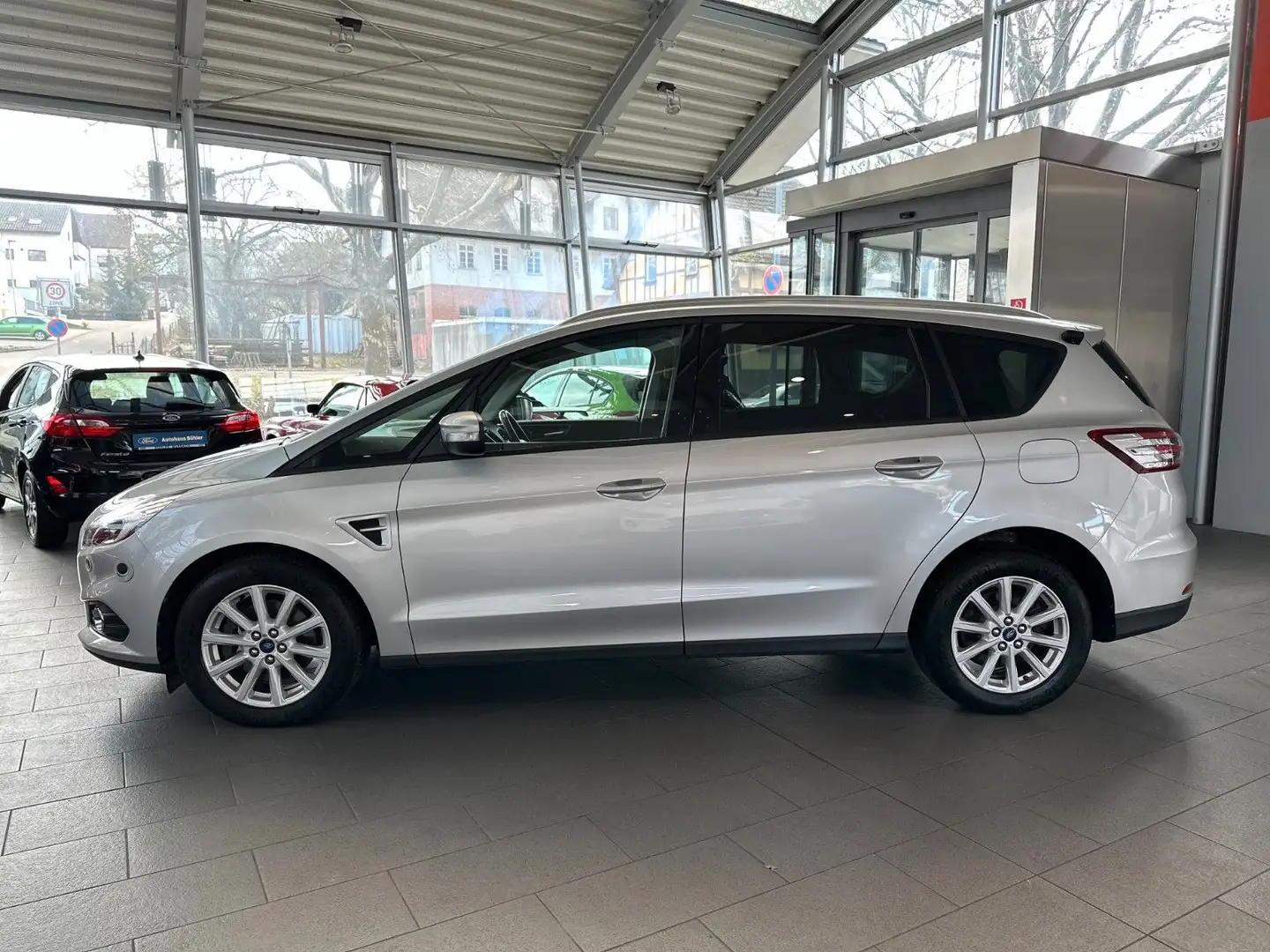 Ford S-Max 2.0 Business Edition #AUTOMATIK #LED #RFK Silber - 2