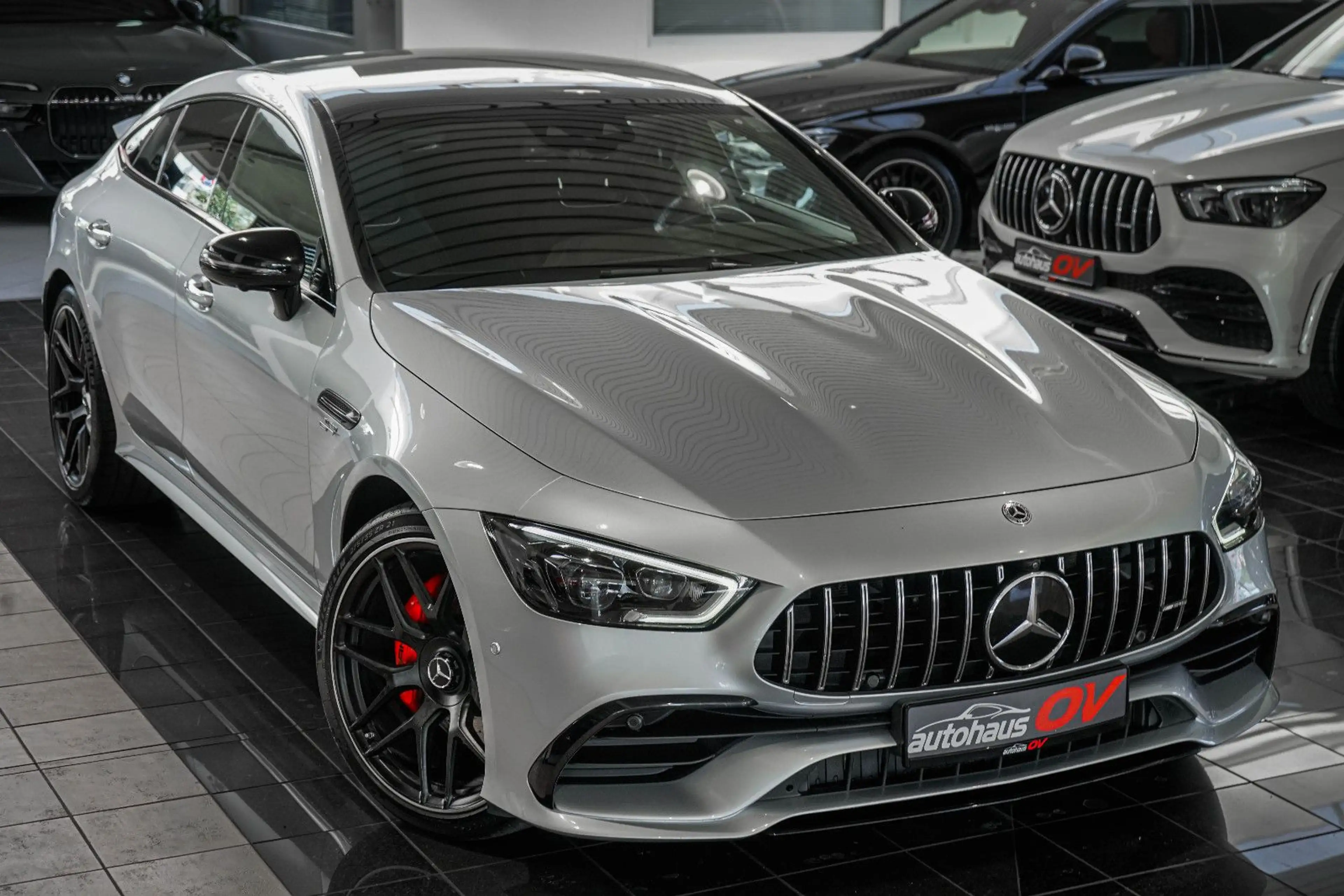 Mercedes-Benz AMG GT 53 4M*AMG Perfo*Head*360*ACC*Massage*Pano — photo 4