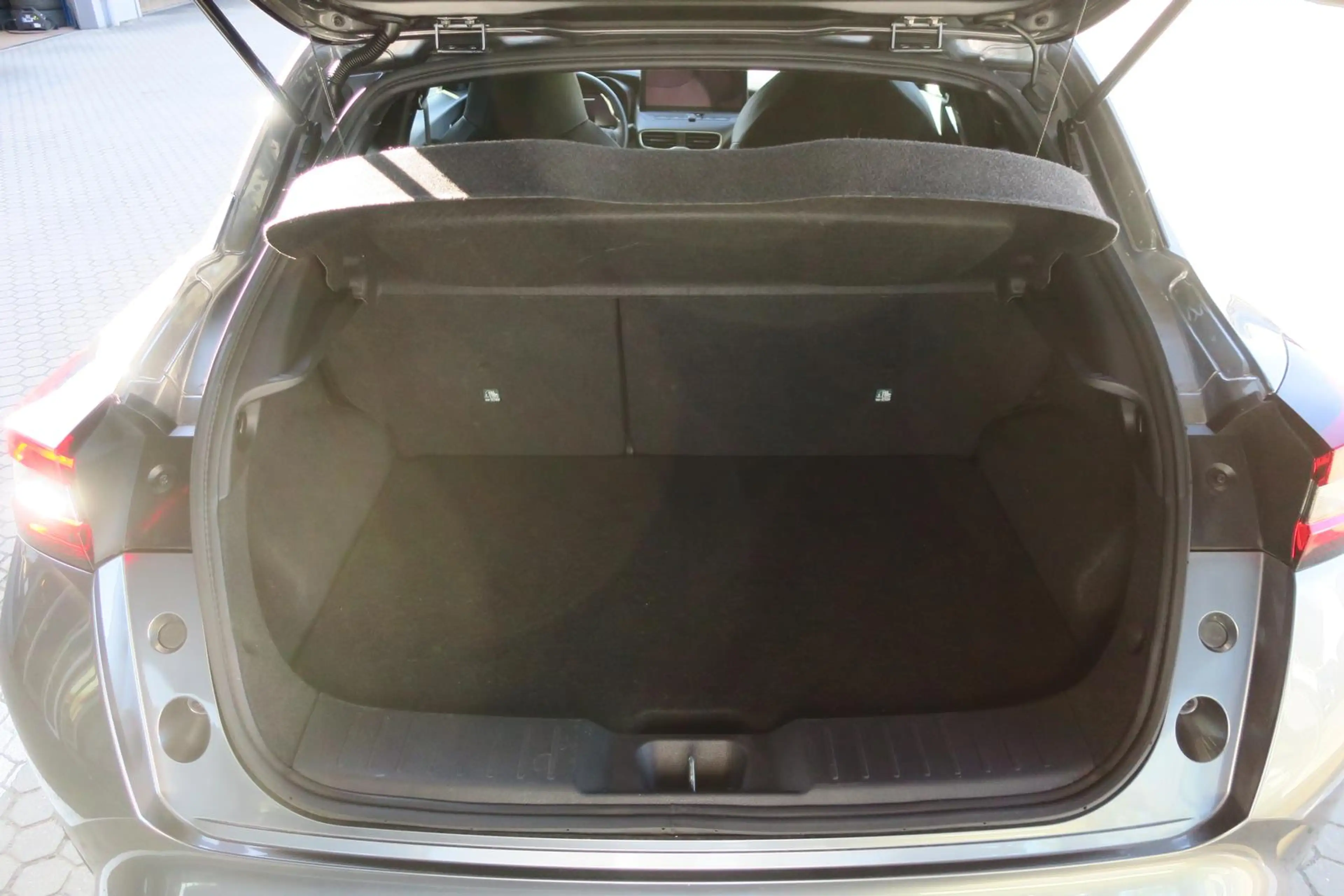 Nissan Juke 1.0 DIG-T DCT N-CONNECTA RFK SHZ NAVI — photo 10