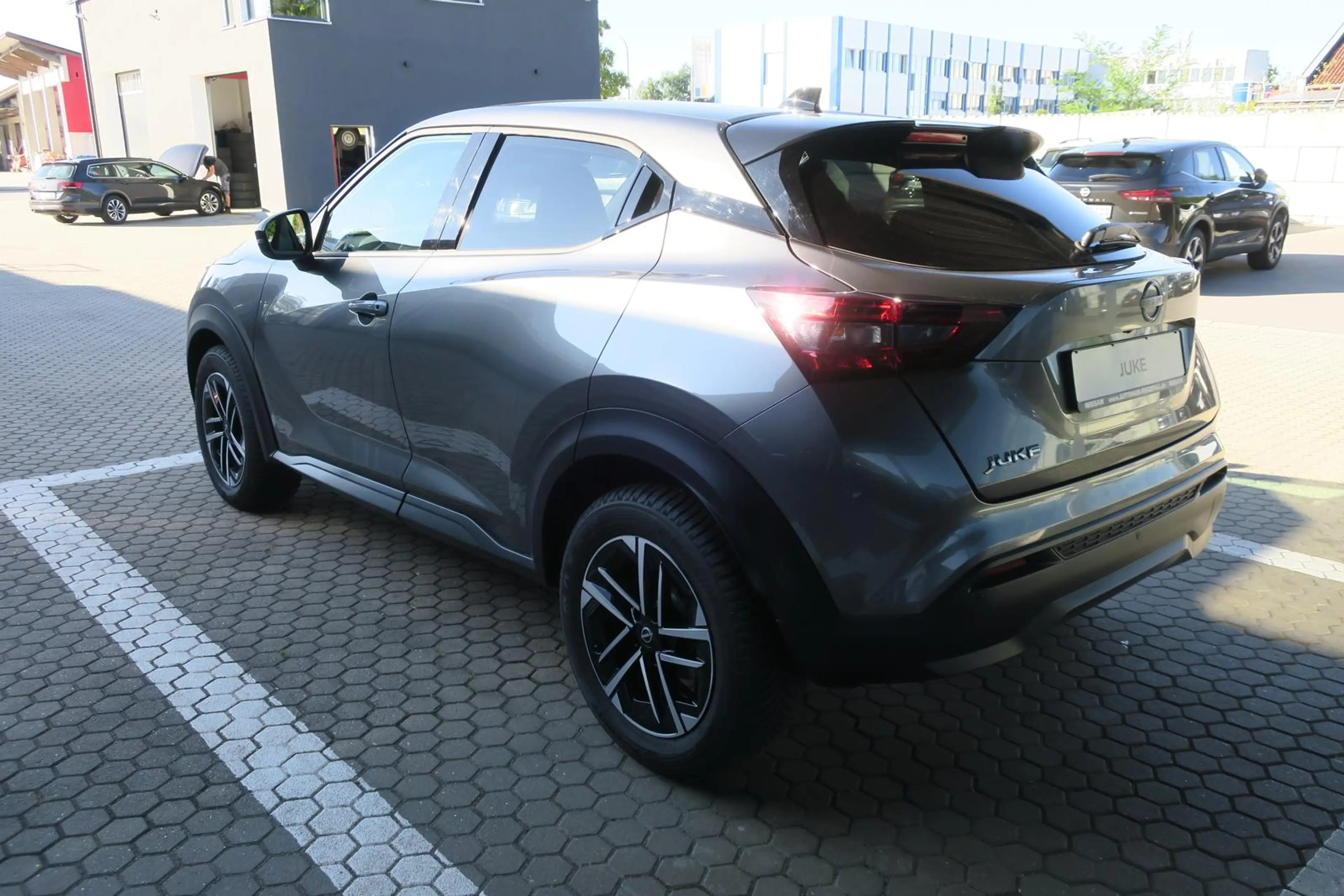 Nissan Juke 1.0 DIG-T DCT N-CONNECTA RFK SHZ NAVI — photo 7