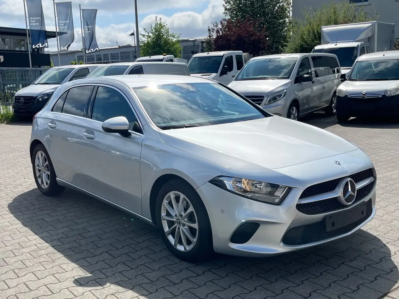 2023 Mercedes-Benz A 200 d 4Matic*MBUX, photograph 2
