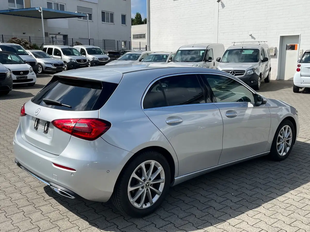 2023 Mercedes-Benz A 200 d 4Matic*MBUX, photograph 3