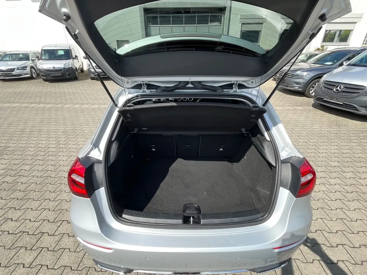 2023 Mercedes-Benz A 200 d 4Matic*MBUX, photograph 11