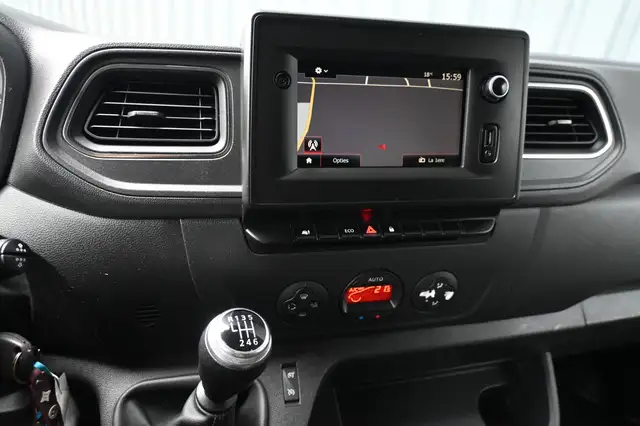 Opel Movano view 11