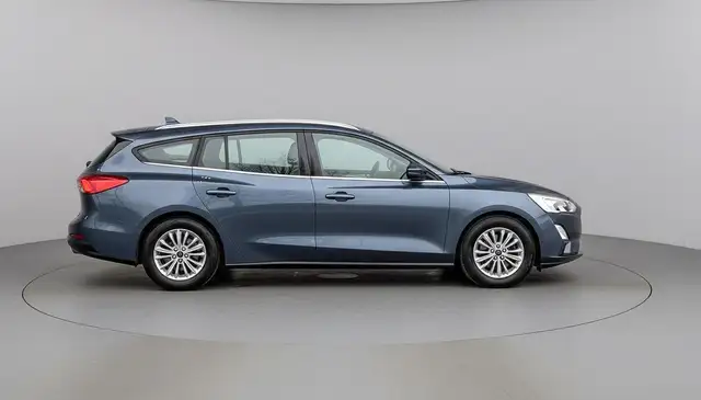 Ford Focus view 10