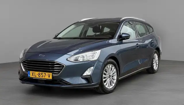 Ford Focus view 5
