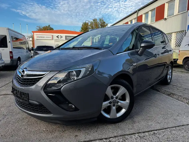 Opel Zafira Tourer 1.4L Turbo Innovation