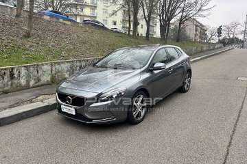 V40 D2 Geartronic Business
