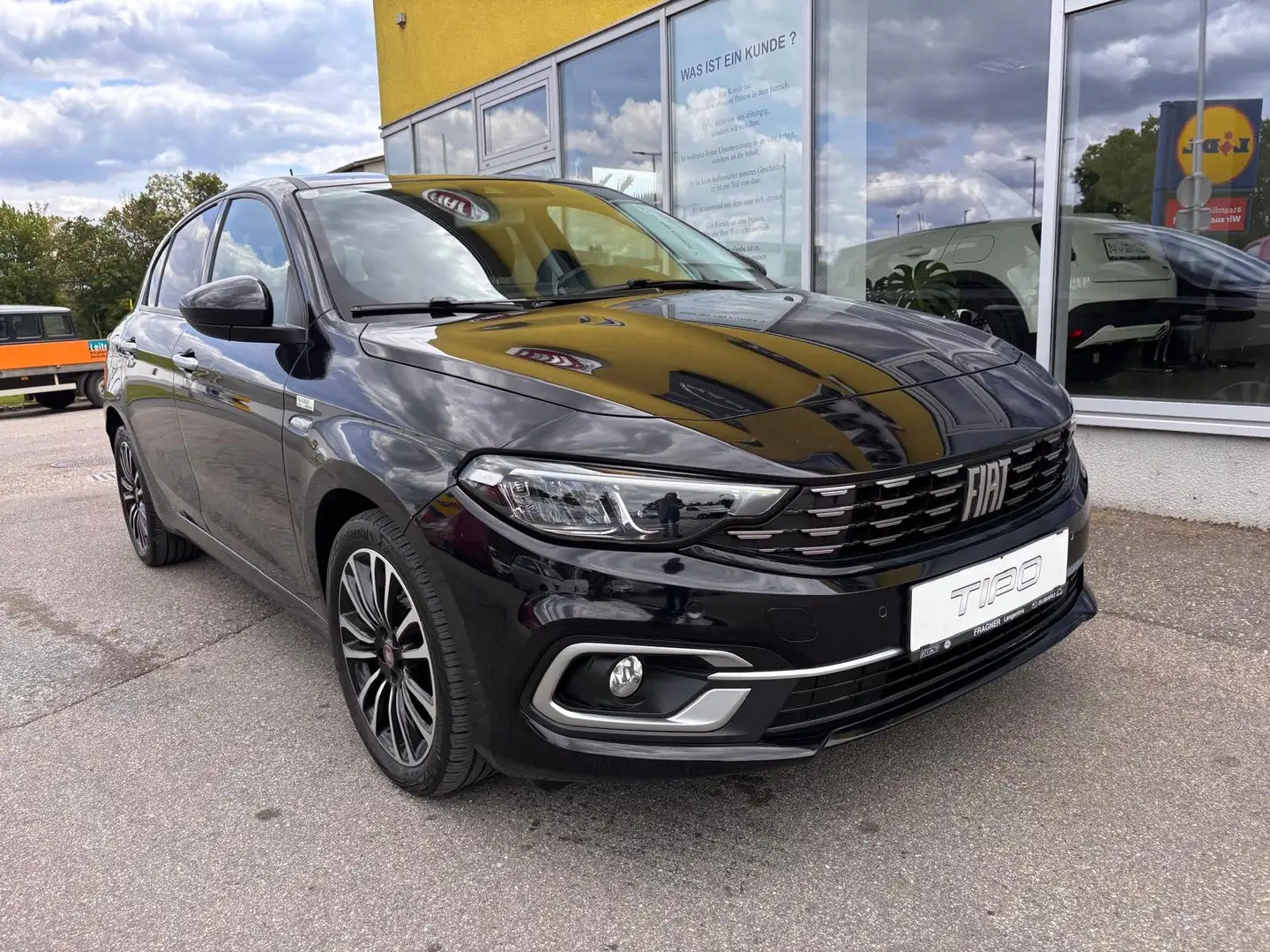 Fiat Tipo Life Schwarz - 2