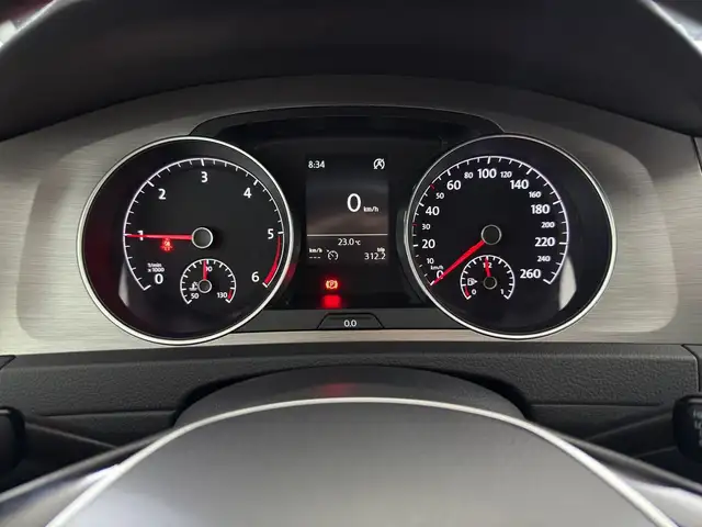 Volkswagen Golf view 9