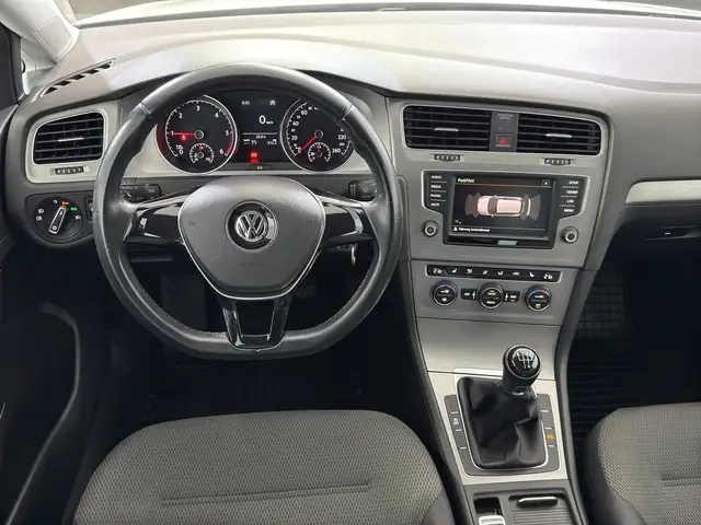 Volkswagen Golf view 7