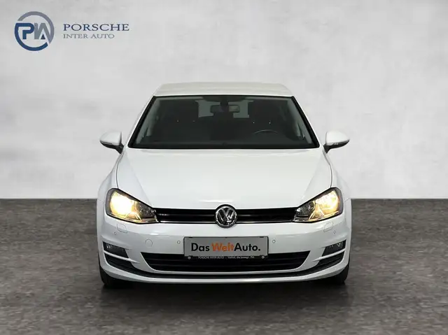 Volkswagen Golf view 2