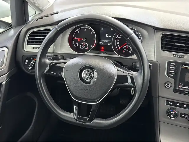 Volkswagen Golf view 8