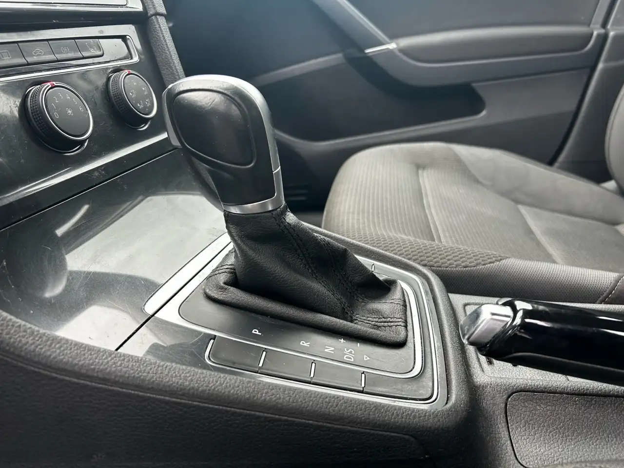Volkswagen Golf снимка Volkswagen Golf
