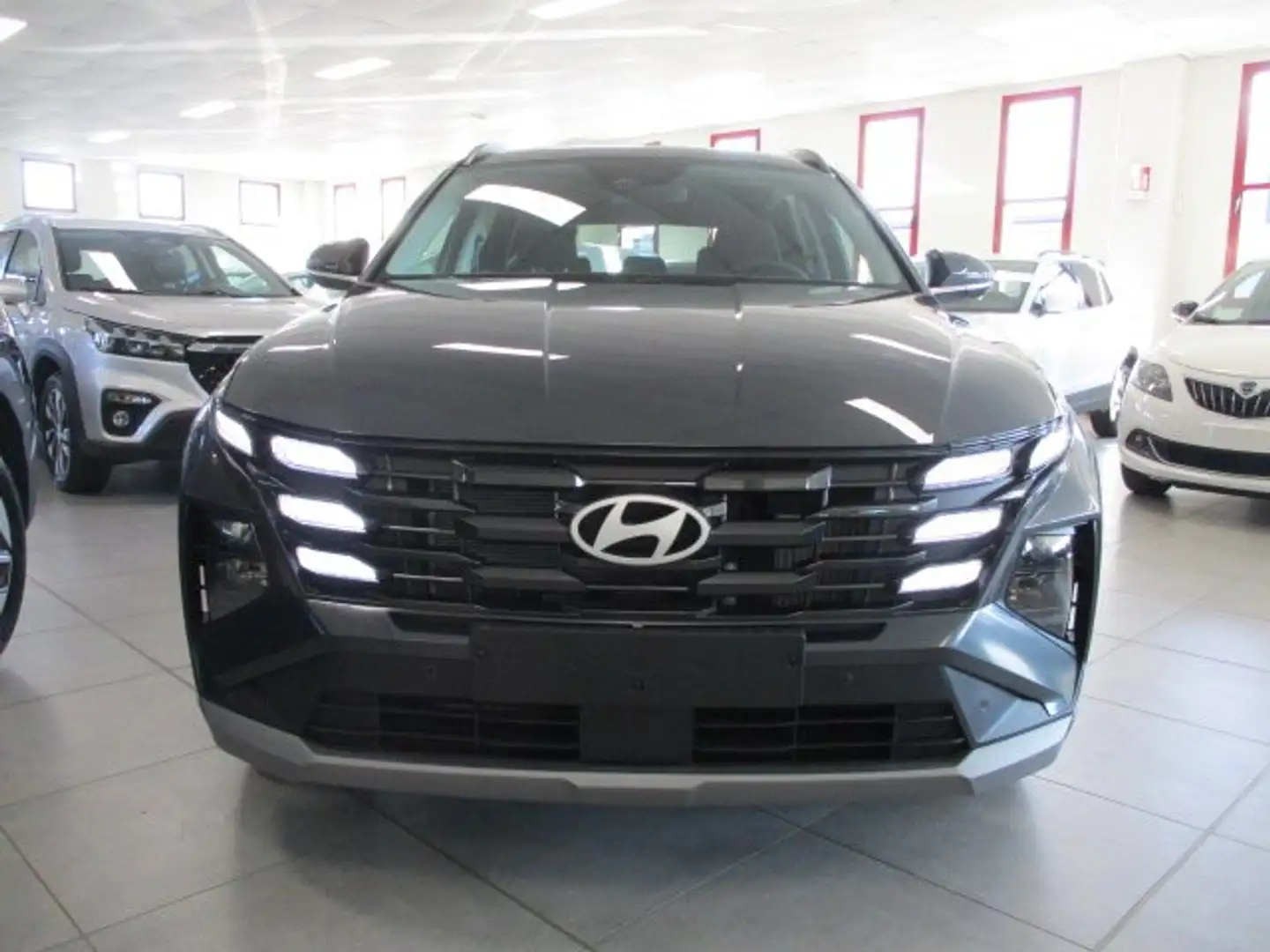 Hyundai TUCSON Tucson 1.6 crdi 48V Business 2wd dct Grigio - 2