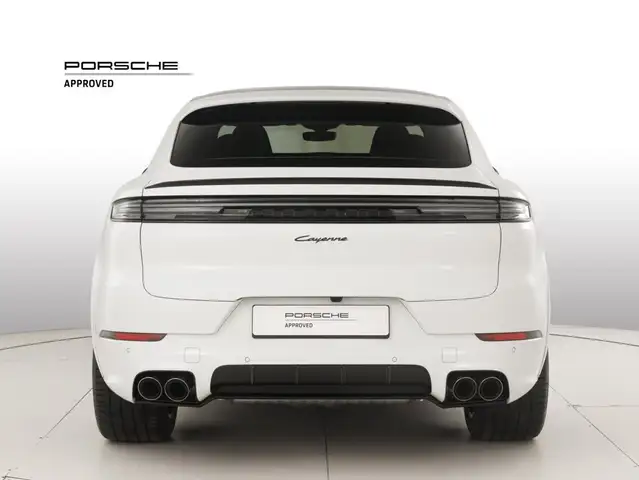 Porsche Cayenne view 4