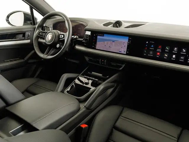 Porsche Cayenne view 11