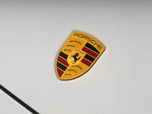 Porsche Cayenne view 10