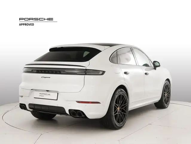 Porsche Cayenne view 5