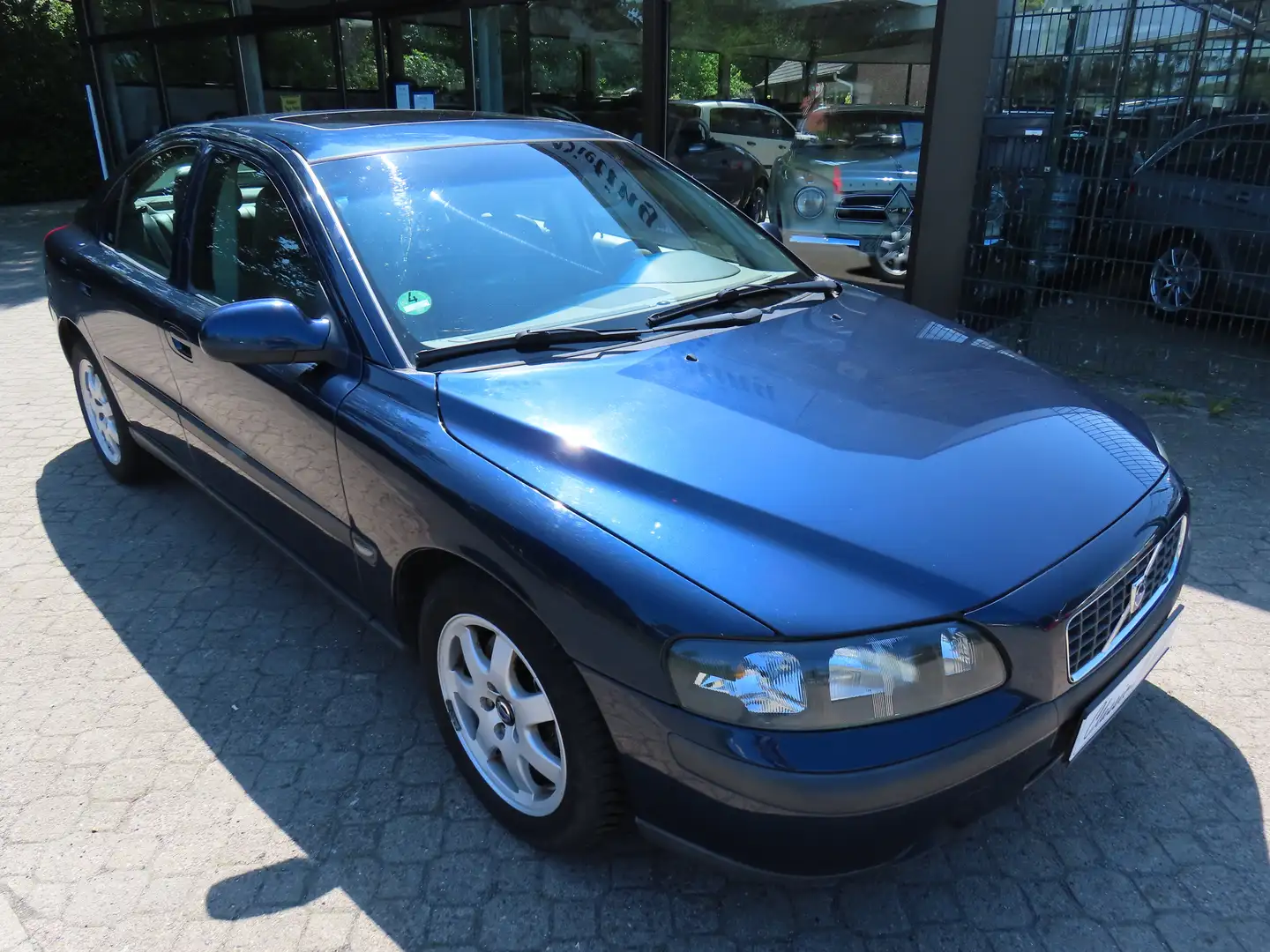 Volvo S60 2.4 *nur 138 TKM*HU 3/2027*Automatik*Leder*SHZ*PDC Blue - 1