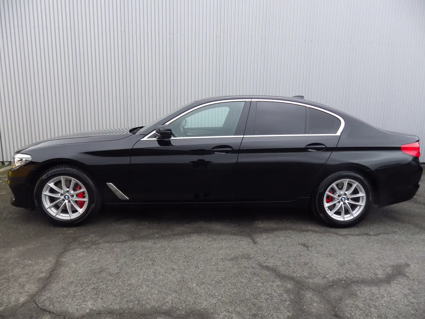 BMW 540 540 d xDrive Schwarz - 2