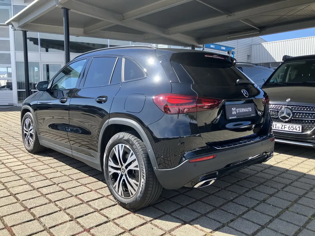 Mercedes-Benz GLA 180 GLA 180 Progr RüKam Nightpaket AHK Winterpaket 16
