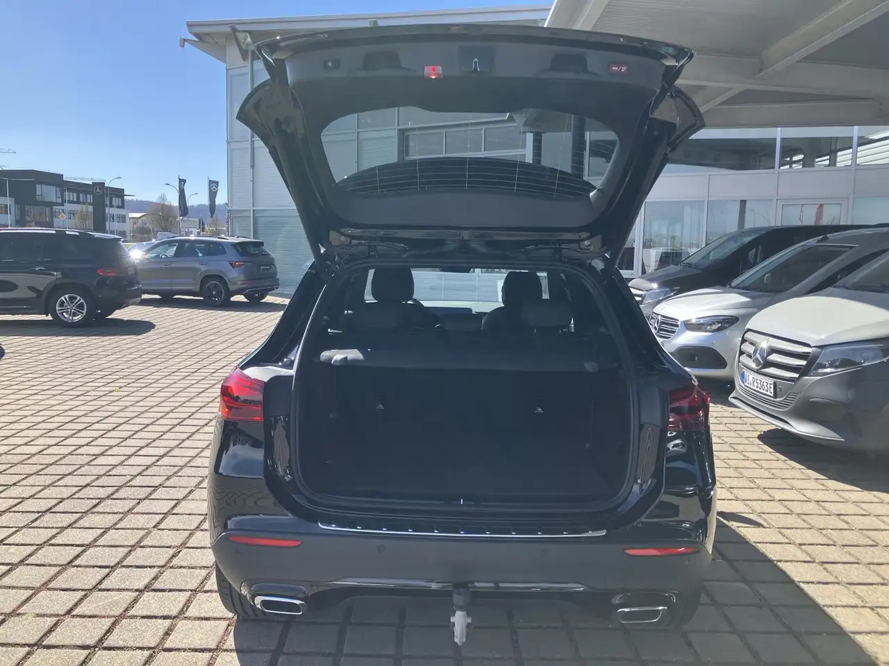 Mercedes-Benz GLA 180 GLA 180 Progr RüKam Nightpaket AHK Winterpaket 17