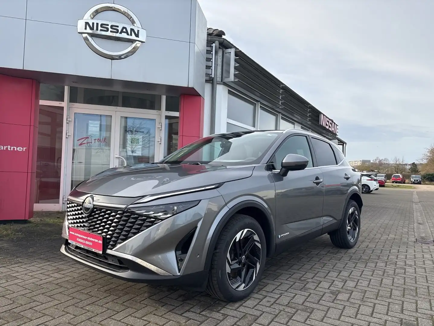 Nissan Qashqai MY24 1.5 VC-T e-POWER 190 PS 4x2 N-Connecta Winter Gris - 1