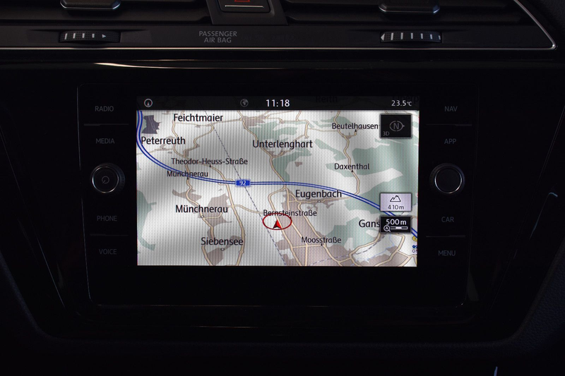 Volkswagen Touran 2.0TDI DSG Highline LED~ACC~Standheizung — photo 14