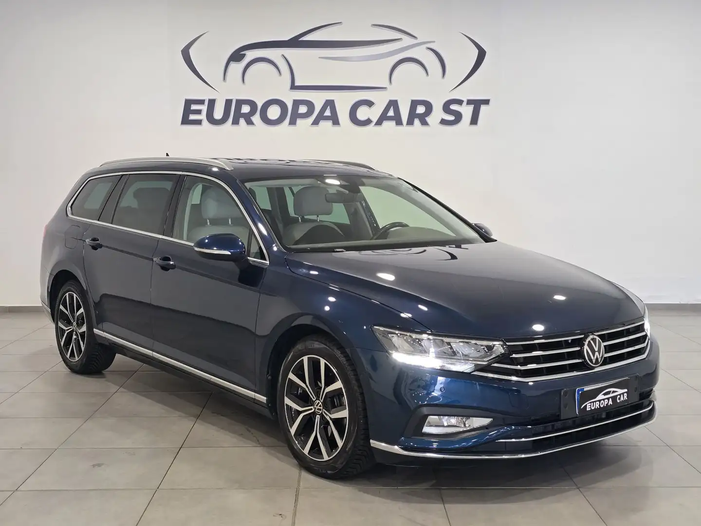 Volkswagen Passat Variant Variant 2.0 TDI SCR 200 CV DSG Executive Bleu - 2