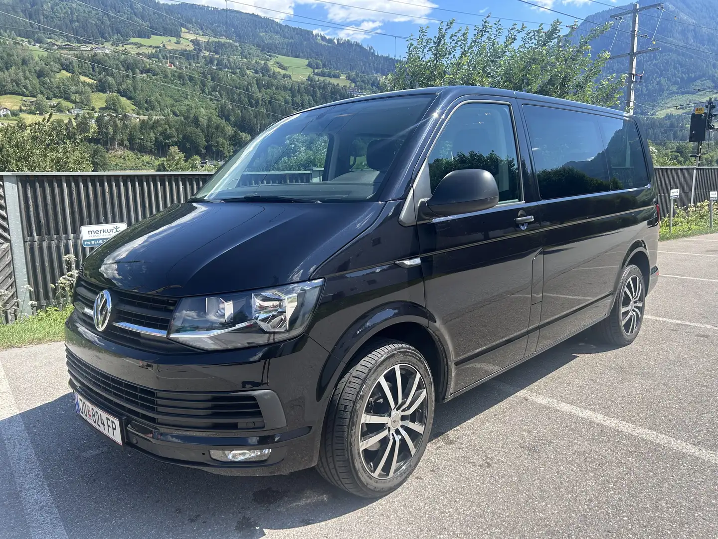 Volkswagen T6 Multivan Edition 2,0 TDI BMT Schwarz - 1