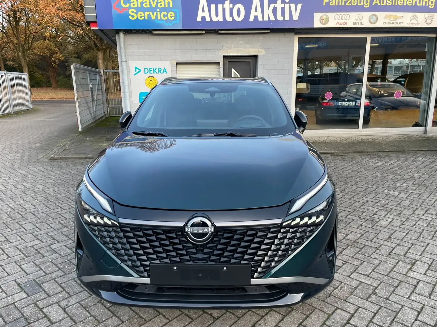 Nissan Qashqai Tekna +20"Alu Leder Panorama eHeck. Grün - 1