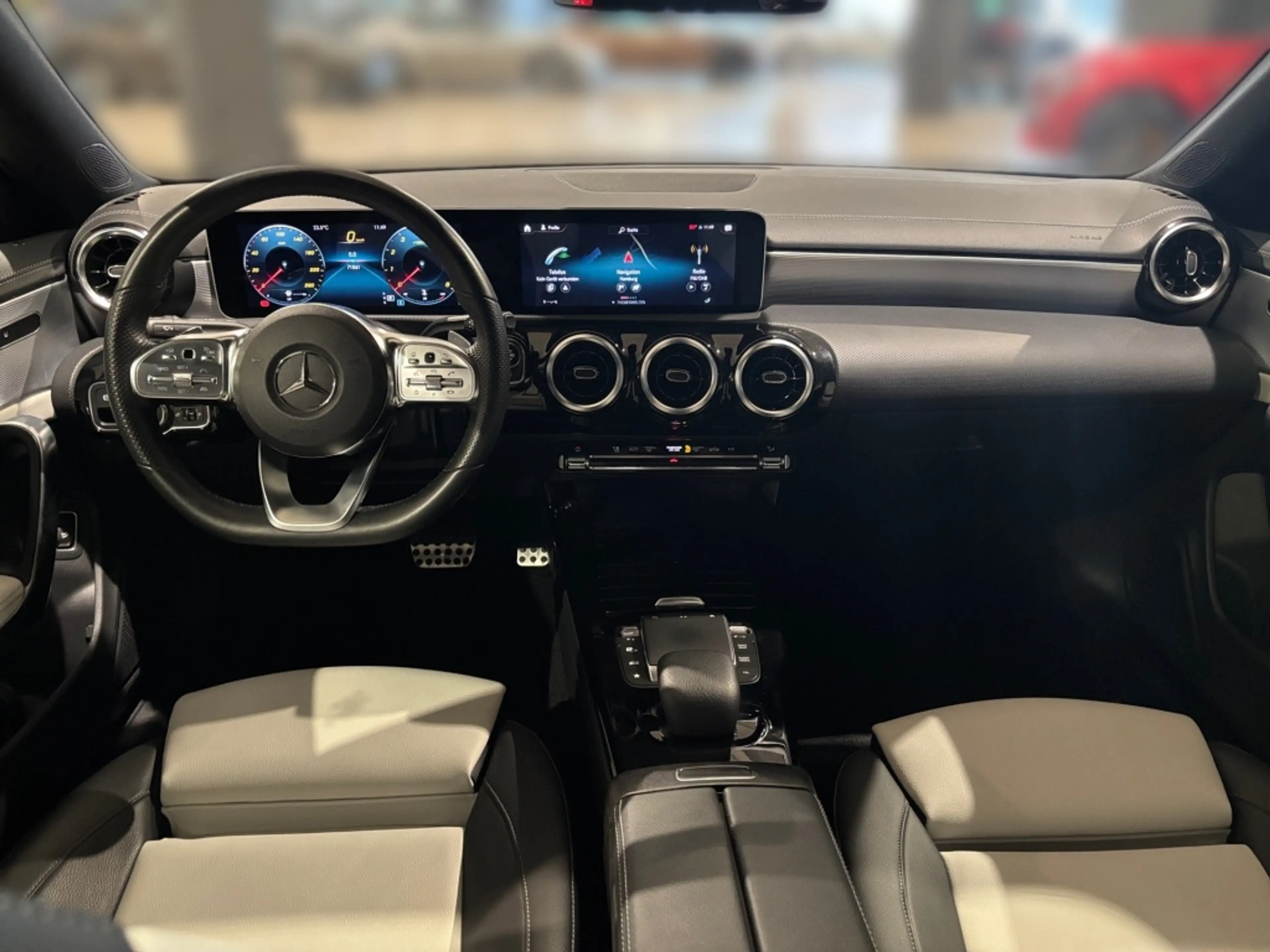 Mercedes-Benz CLA 220 4M AMG NIGHT PANO DISTRO PARKPAKET DAB — photo 11