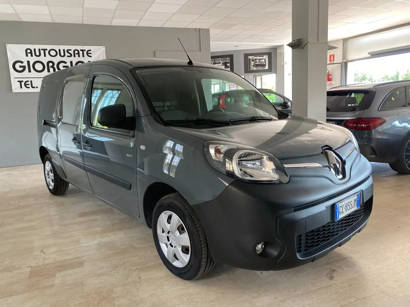 Renault Kangoo E-TECH Eletric Maxi Batteria di proprietà Grigio - 1
