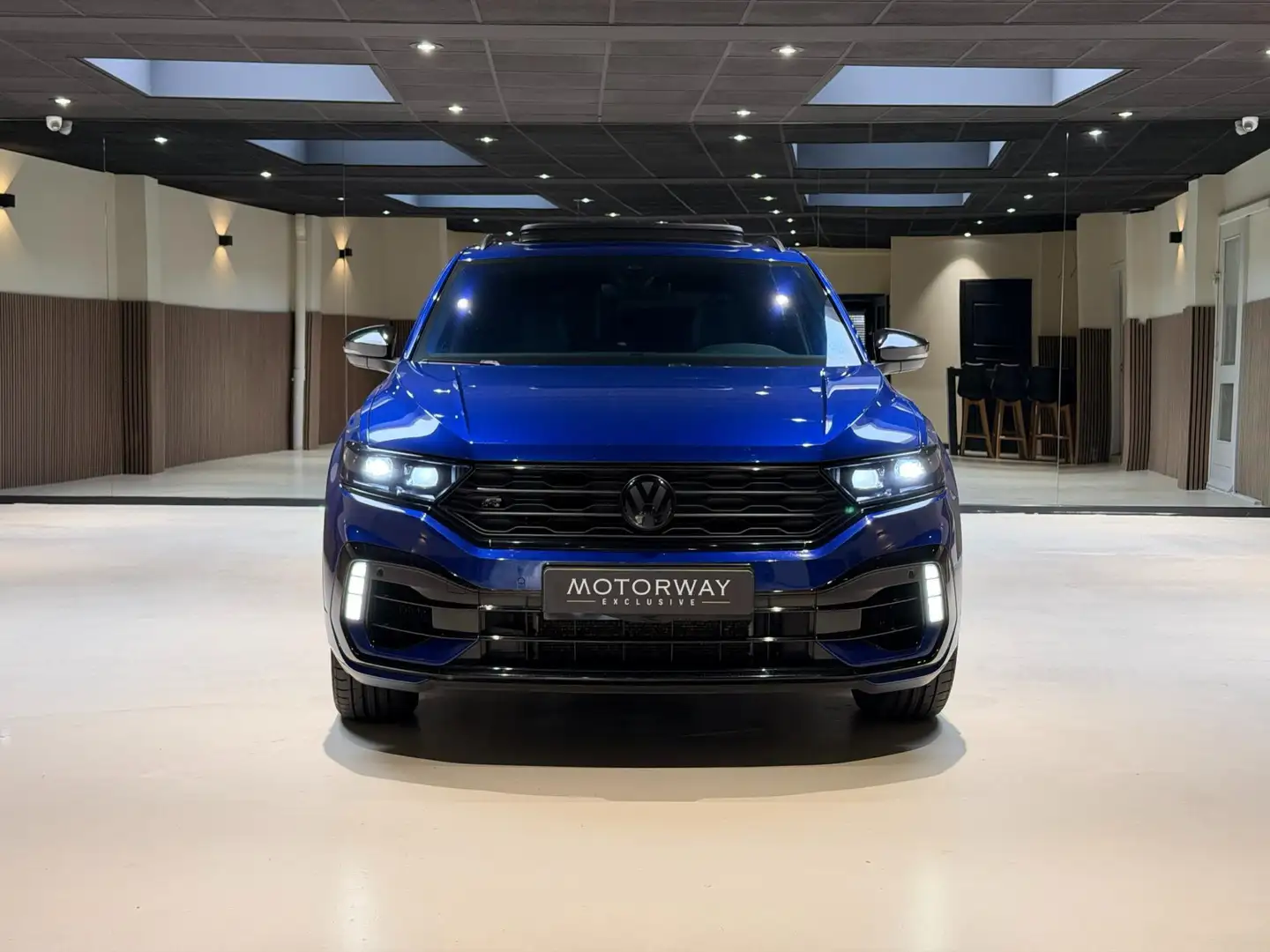 Volkswagen T-Roc 2.0 TSI 4Motion R 300PK|PANO|CAMERA|BTW AUTO|LINE- Blauw - 2