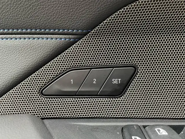 BMW M view 9