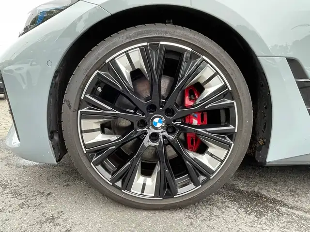 BMW M view 5