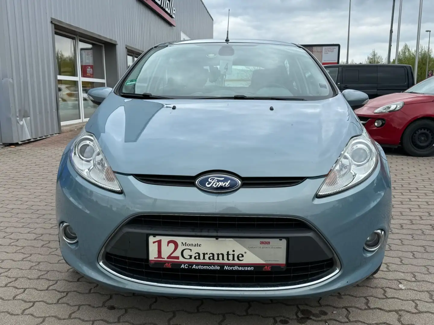 Ford Fiesta Ghia Grau - 2