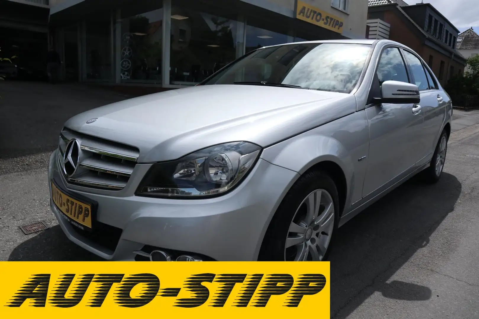 Mercedes-Benz C 200 C200 CGI Avantgarde TEMPOMAT BLUETOOTH PARKPILOT Zilver - 1