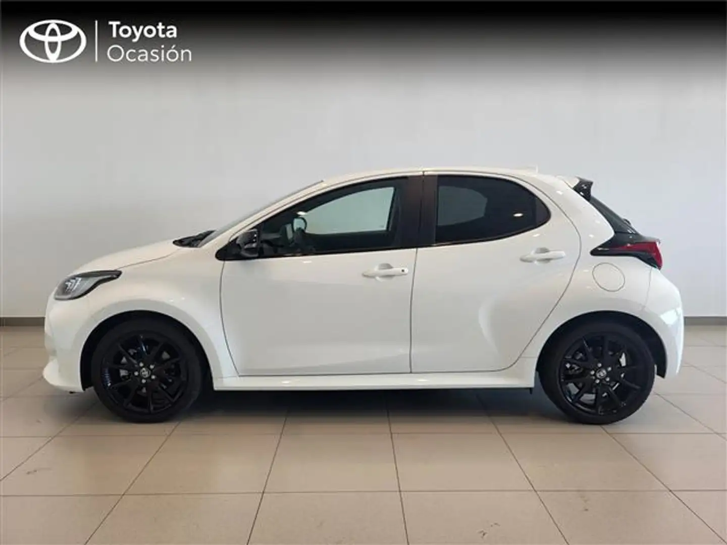 Toyota Yaris 120H 1.5 Style Blanco - 2