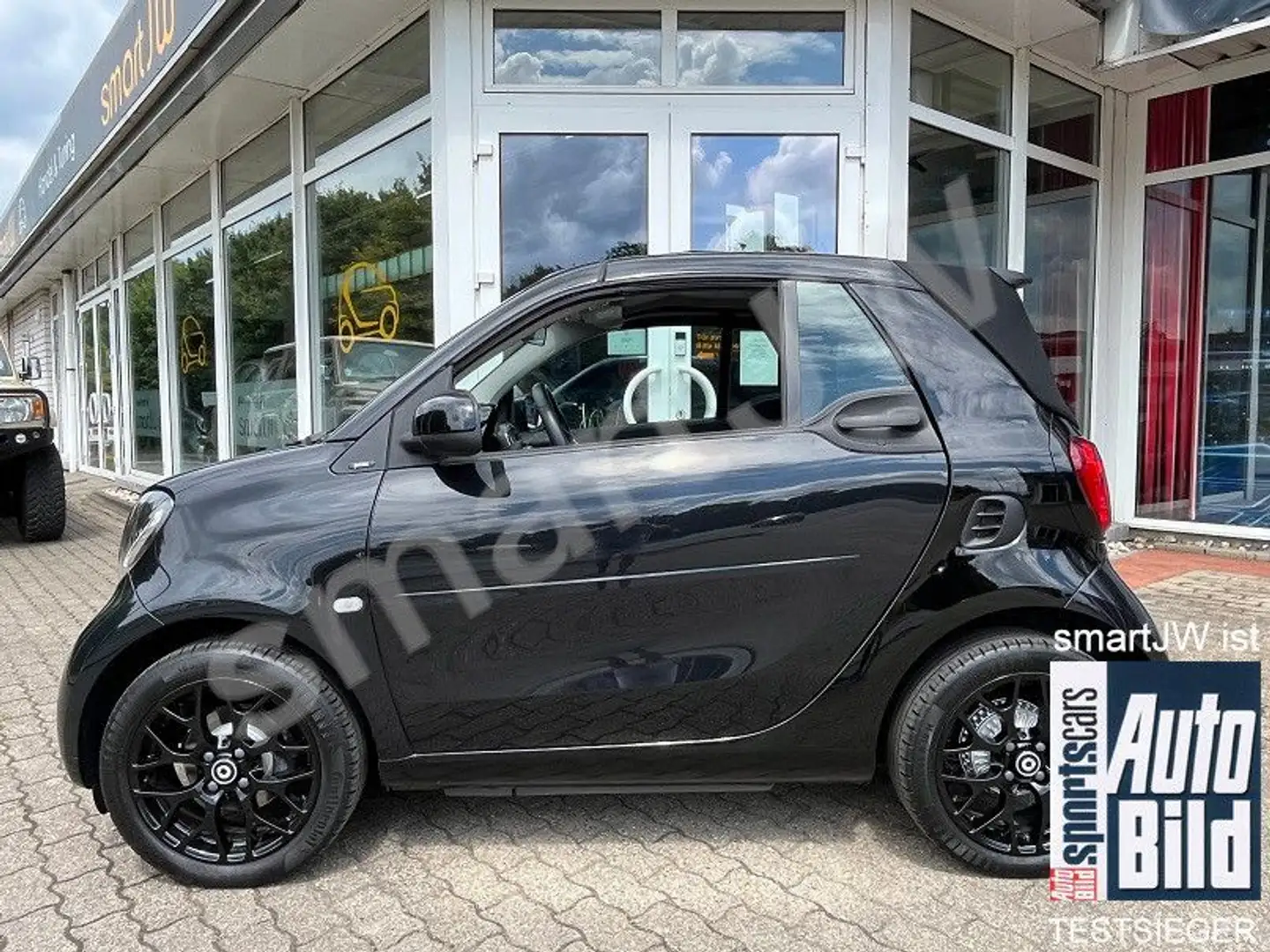smart forTwo Cabrio 122 PS 185 Km/h Leder Navi 16 Zoll Noir - 1