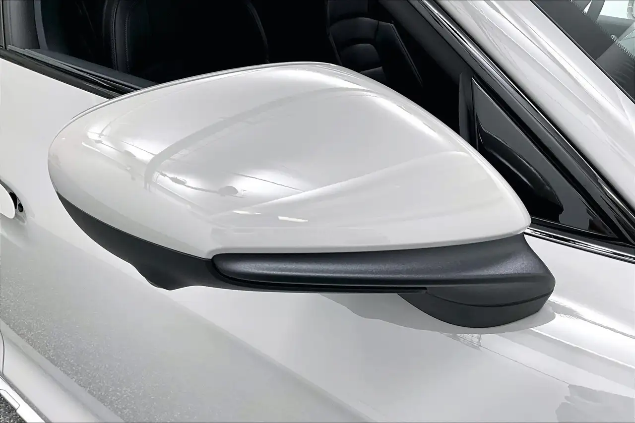 Porsche Taycan снимка Porsche Taycan