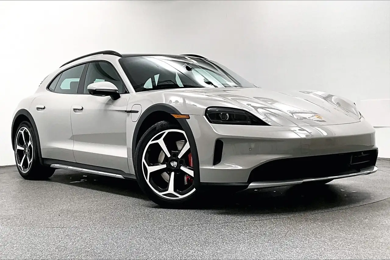 Porsche Taycan снимка Porsche Taycan