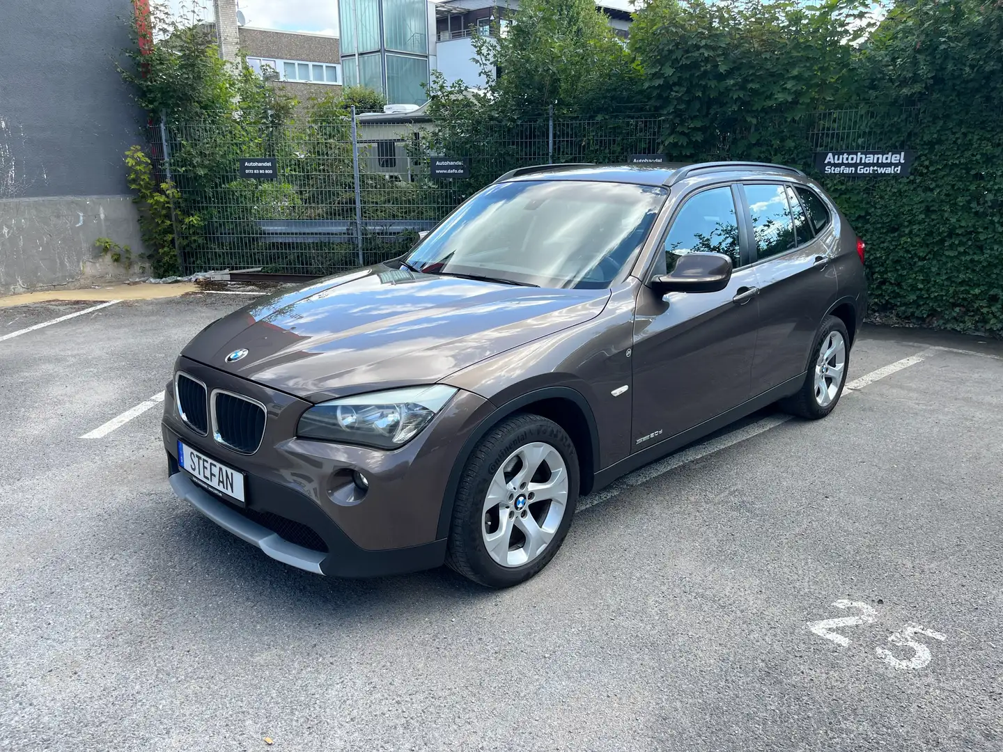 BMW X1 sDrive 20d, Leder, Klima, Sitzhzg, AHK, Tüv Neu Bronze - 1